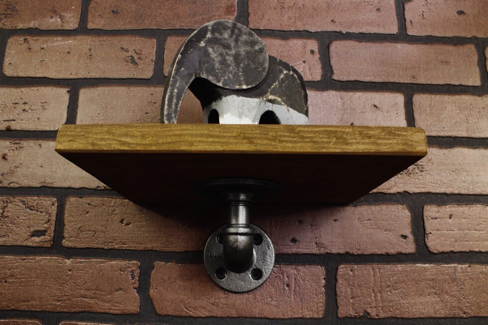 Repisa "Kish" Gris Hierro, Estilo Vintage Industrial para Baño, Hecho en México de manera Artesanal con Acero de alta resistencia.