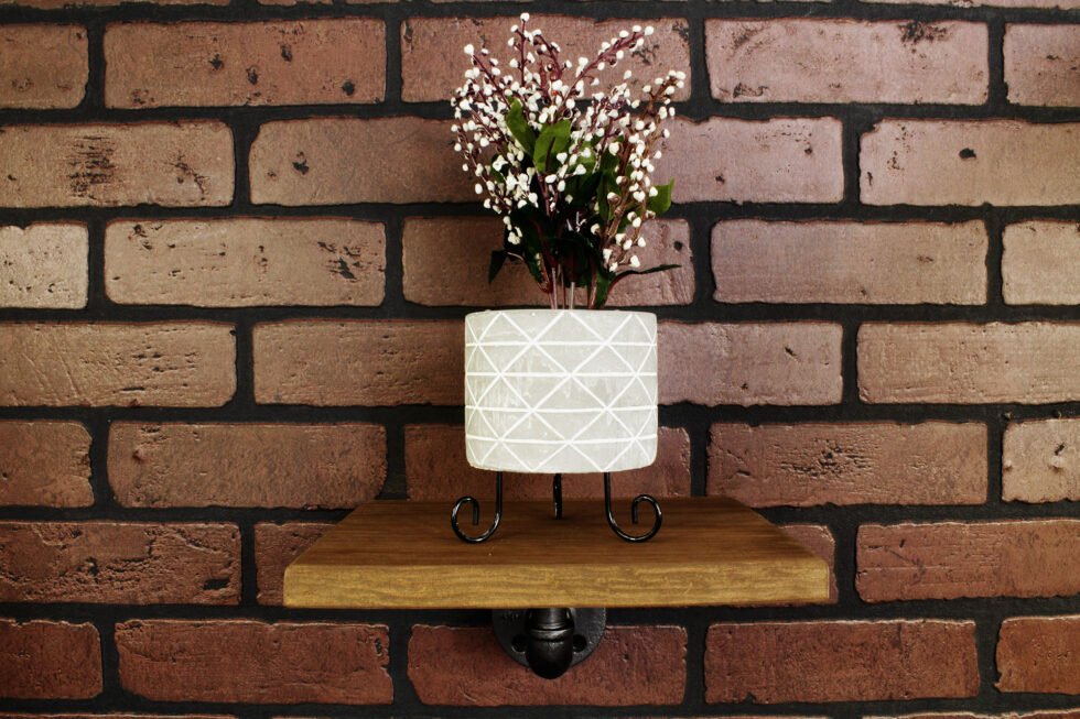 Repisa "Kish" Gris Hierro, Estilo Vintage Industrial para Baño, Hecho en México de manera Artesanal con Acero de alta resistencia.