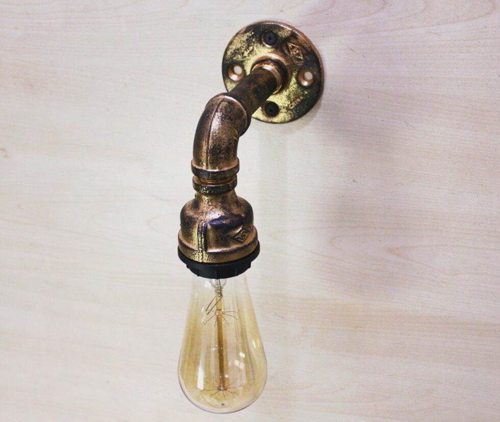 Lámpara Artesanal "Stellan" de Pared, Estilo Vintage Industrial para Baño, Hecho en México de manera Artesanal con Acero de alta resistencia.